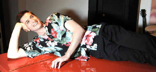 Robert Bertram will star in a musical featuring the life of Australian songwriter Peter Allen that will premiere in Tyalgum next month.